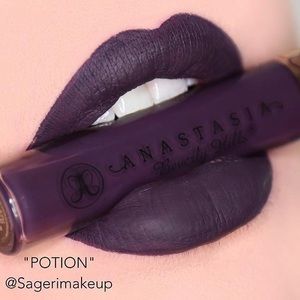 Anastasia Beverly Hills Liquid Lip in Potion